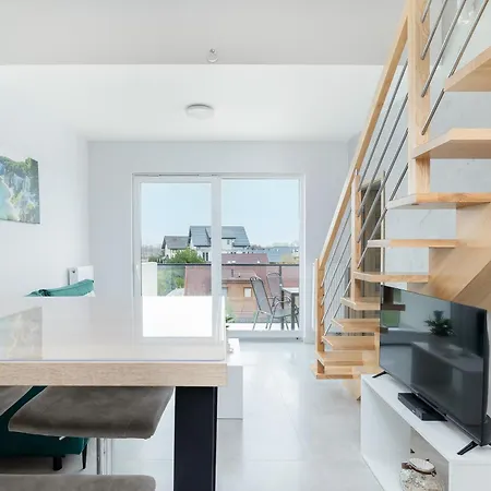 Pelican Apartment Rewal